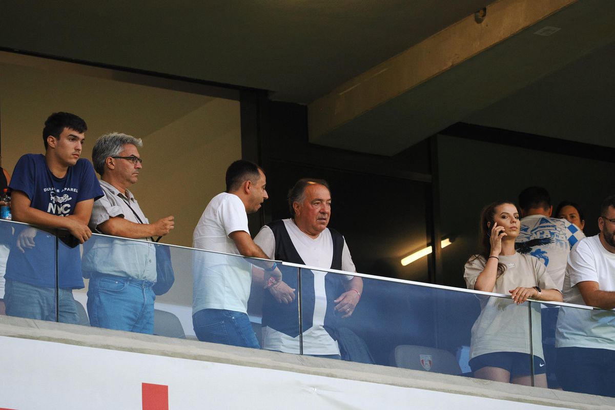 Șocant! Ce a putut găsi Jandarmeria într-un autocar care-i transporta pe suporterii Corvinului la stadionul Ghencea