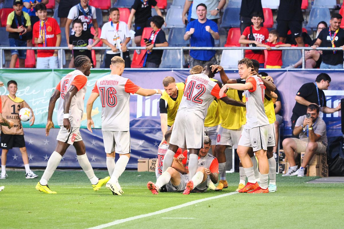 FCSB - Corvinul, 3-0 în Supercupa României » Campioana a făcut spectacol pe stadionul Steaua