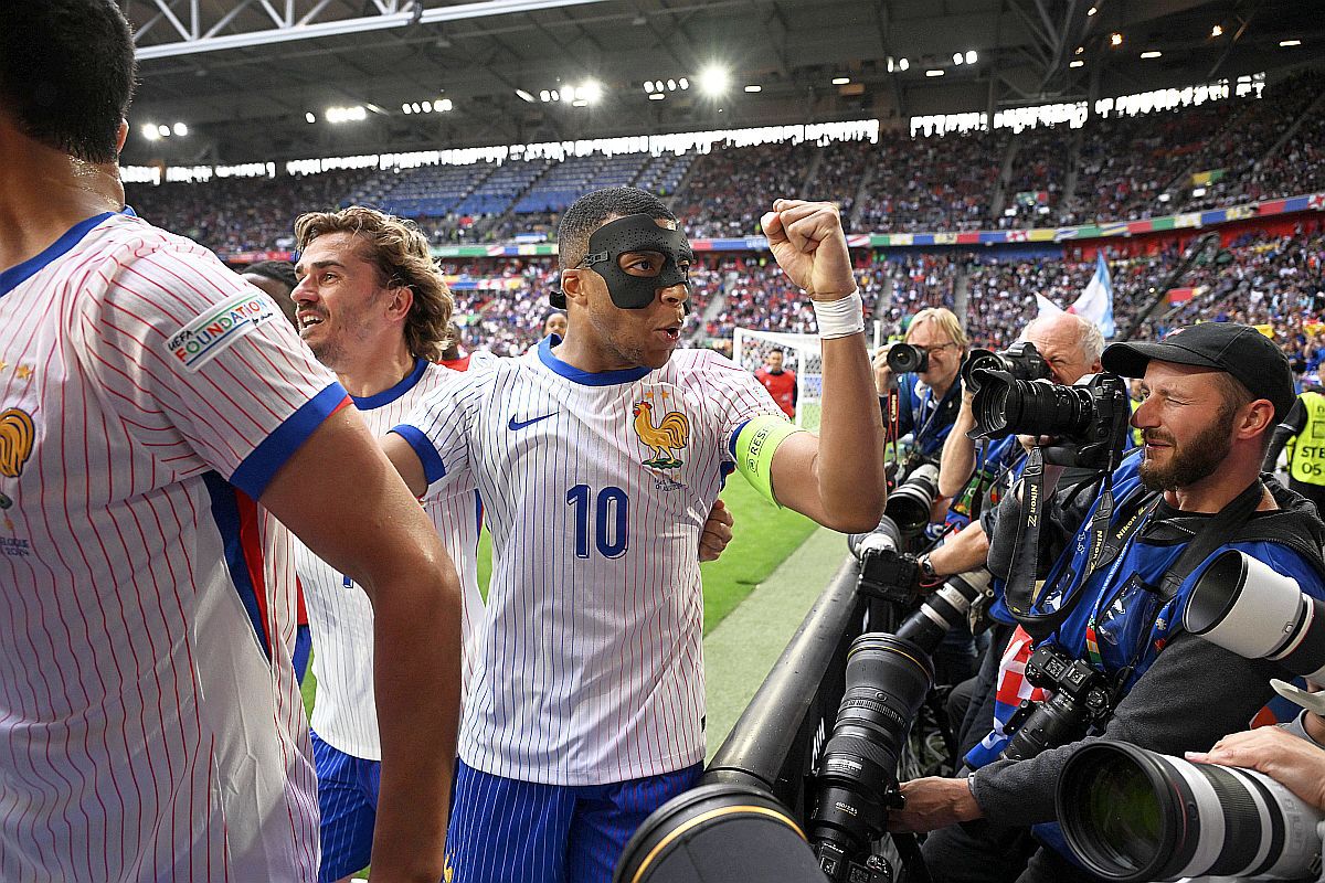 Mbappe face SCUT în fața starului criticat din toate părțile: „E nedrept, păcat că loviți în el!”