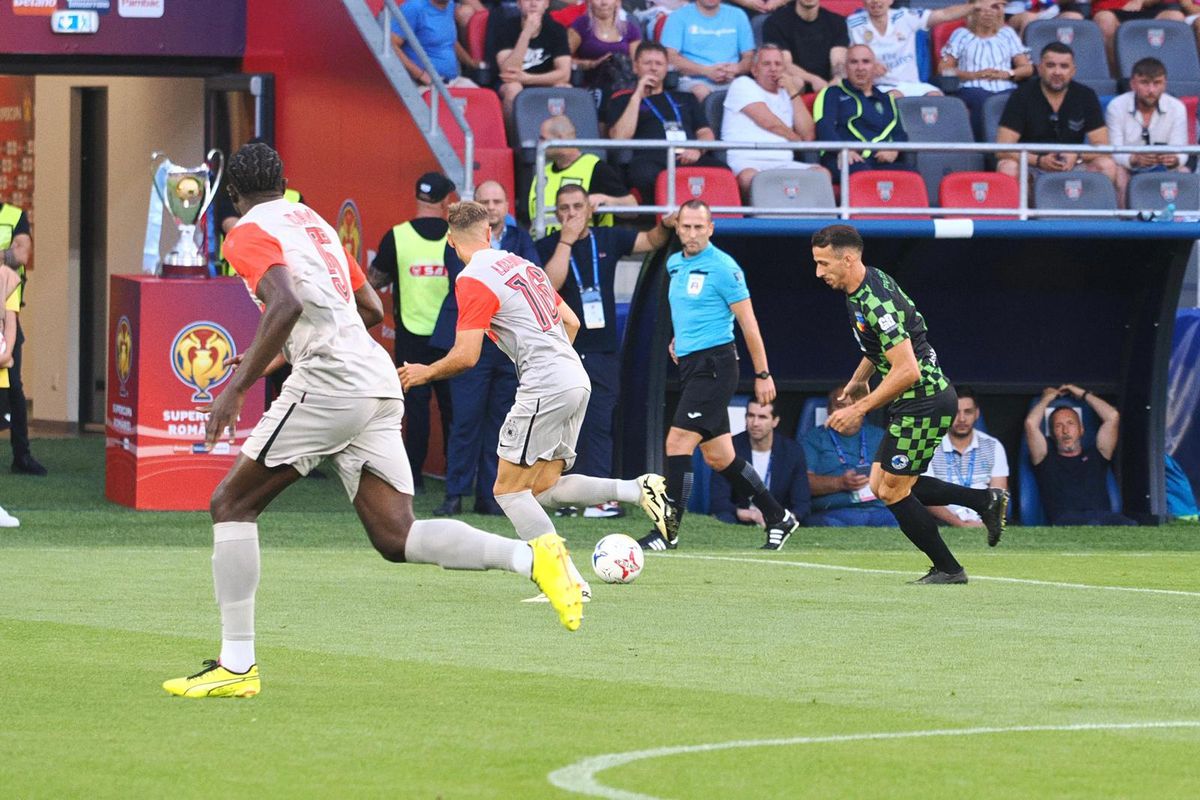 FCSB - Corvinul, 3-0 în Supercupa României » Campioana a făcut spectacol pe stadionul Steaua