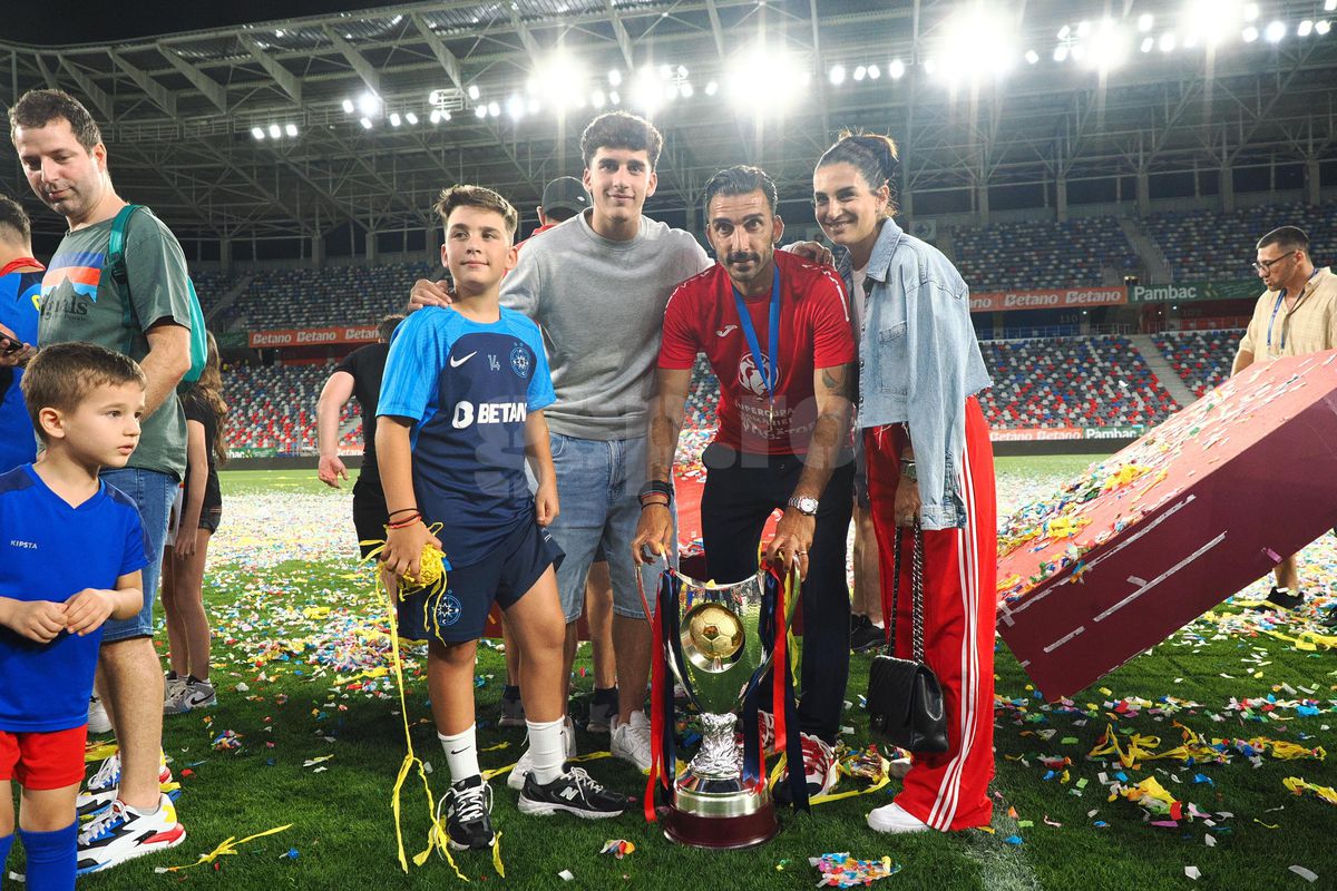 Fostul „câine” Daniel Popa, debut cu trofeu la FCSB » Întâlnire cu liderul galeriei: „Asta mi-a spus”