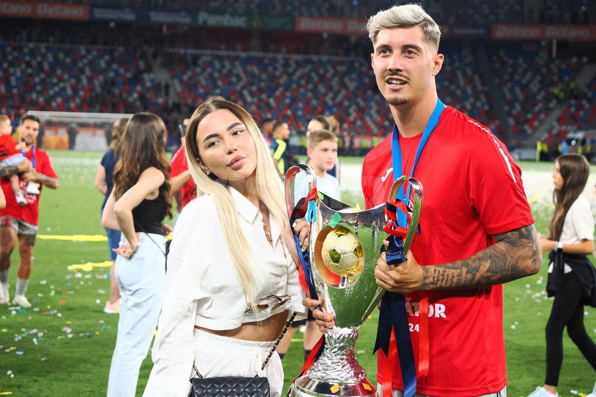 Toate iubitele pe gazon! Imagini de colecție: fotbaliștii celor de la FCSB au sărbătorit alături de partenere triumful din Supercupă » Momente superbe cu familiile lui Pintilii și Charalambous