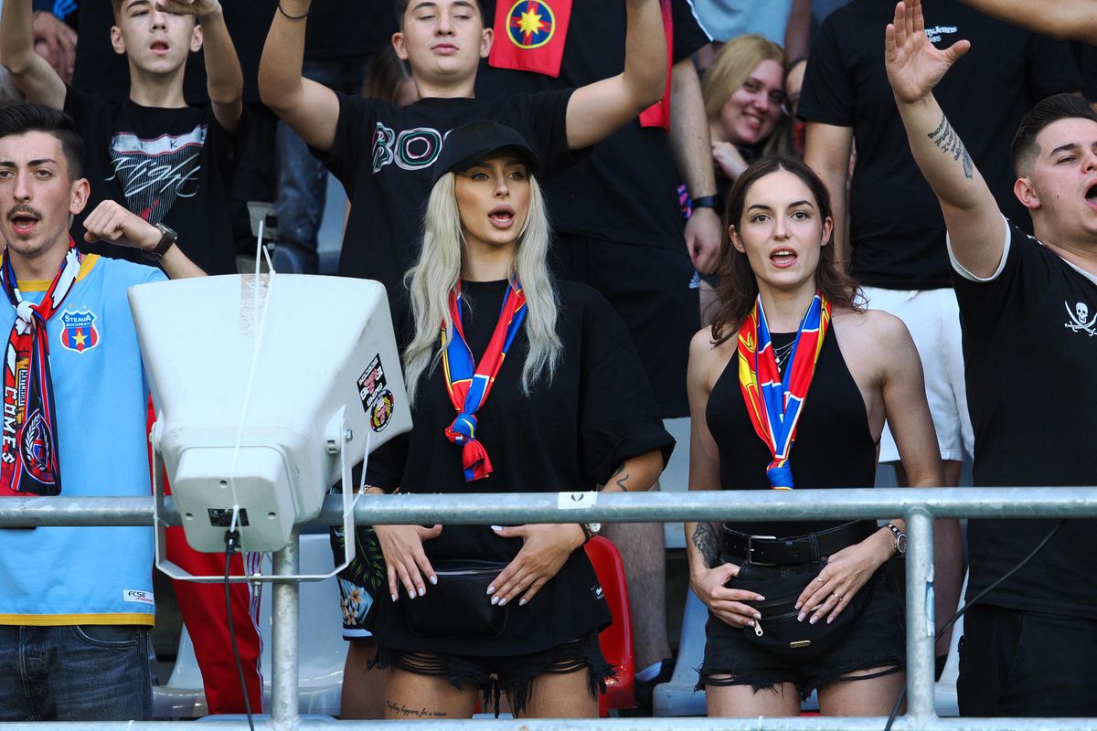 Peluza Sud și Peluza Nord, pentru prima dată față în față în Ghencea! Duel încins la Supercupa României » Mesajele afișate