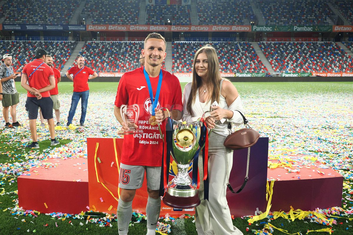 Toate iubitele pe gazon! Imagini de colecție: fotbaliștii celor de la FCSB au sărbătorit alături de partenere triumful din Supercupă » Momente superbe cu familiile lui Pintilii și Charalambous