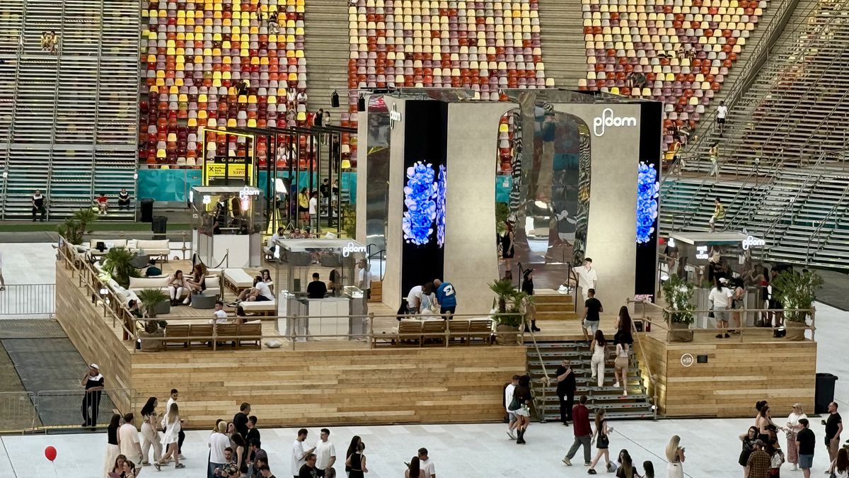 Arena Națională s-a transformat pentru Neversea Kapital! Imagini din prima zi a festivalului din București