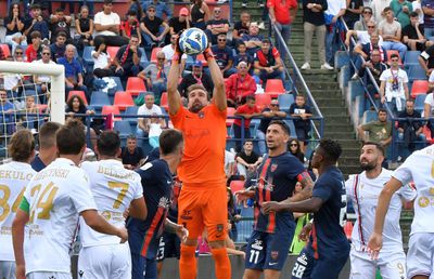 CFR Cluj a anunțat transferul » Jucătorul cu 278 de meciuri în Serie B a semnat