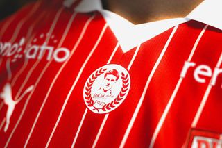 Primul fotbalist prezentat de Dinamo în noul echipament: „Cât mai multe realizări!”