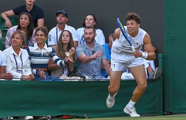 Locul 10 ATP urma să servească pentru calificarea în turul 3 la Wimbledon, dar nu a fost lăsat! A mers „glonț” la arbitru