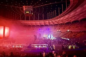 Campionul României a muncit în toneta cu mâncare, în prima zi de Neversea Kapital, pe Arena Națională
