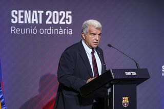 Chelsea, Barcelona și alte trei echipe de top, sancționate dur de UEFA » Amenzile de zeci de milioane de euro pot deveni și mai mari!