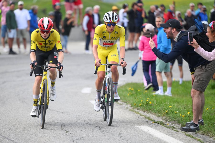 Cât timp poate rămâne Tadej Pogacar la cel mai înalt nivel? „Problema e de motivație, nu de vârstă”, crede un apropiat