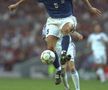 A contribuit la calificarea Italiei în finala World Cup din 1994