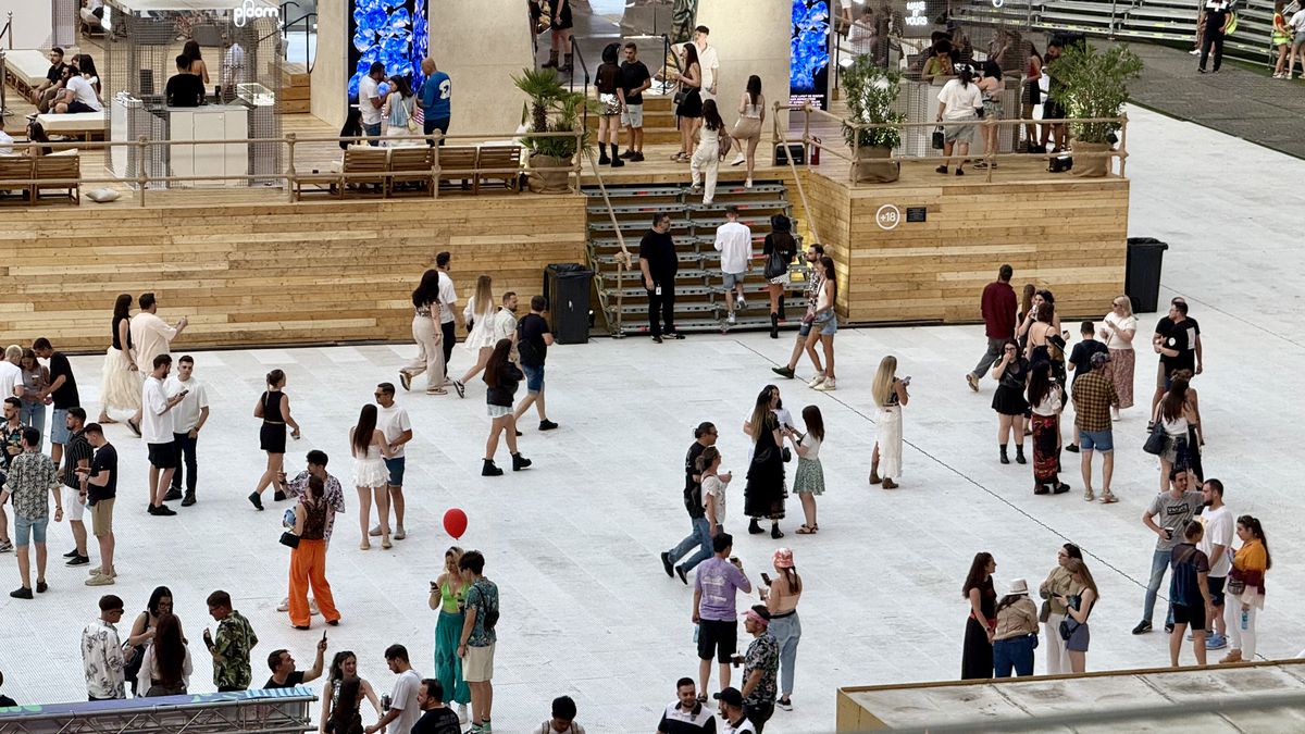 Arena Națională s-a transformat pentru Neversea Kapital! Imagini din prima zi a festivalului din București