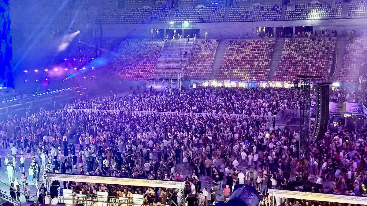 Arena Națională s-a transformat pentru Neversea Kapital! Imagini din prima zi a festivalului din București