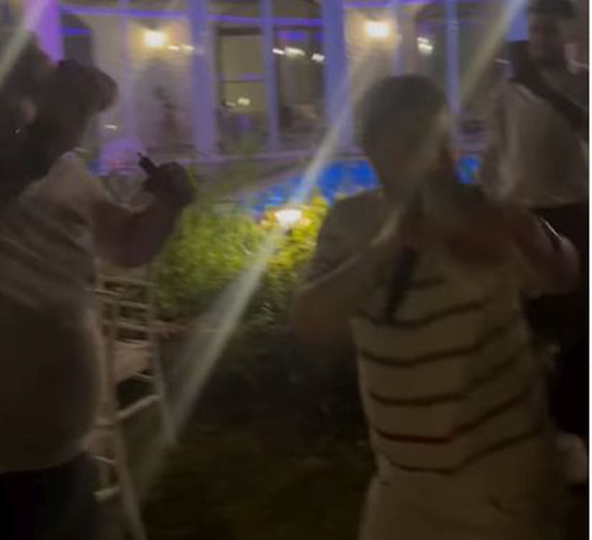 Marius Șumudică s-a distrat cu lăutarii la ziua de naștere a lui Denis Drăguș