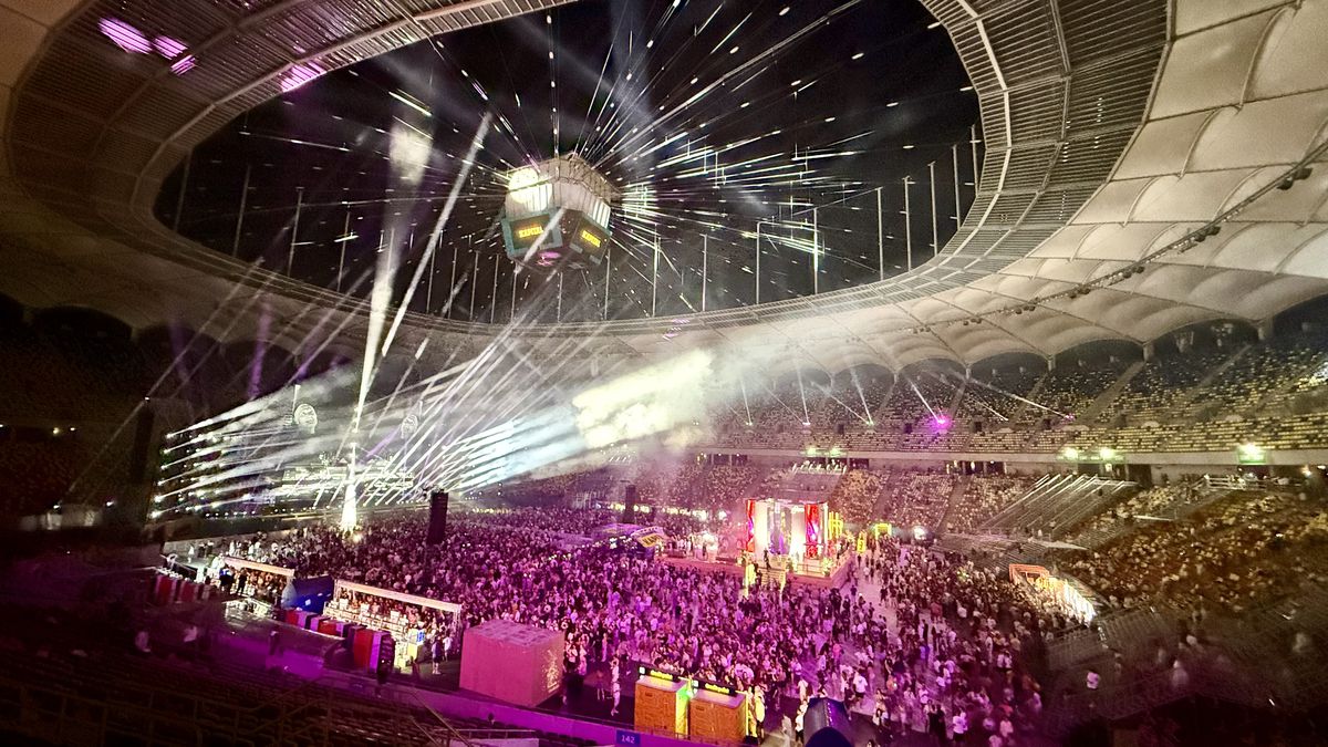 Arena Națională s-a transformat pentru Neversea Kapital! Imagini din prima zi a festivalului din București