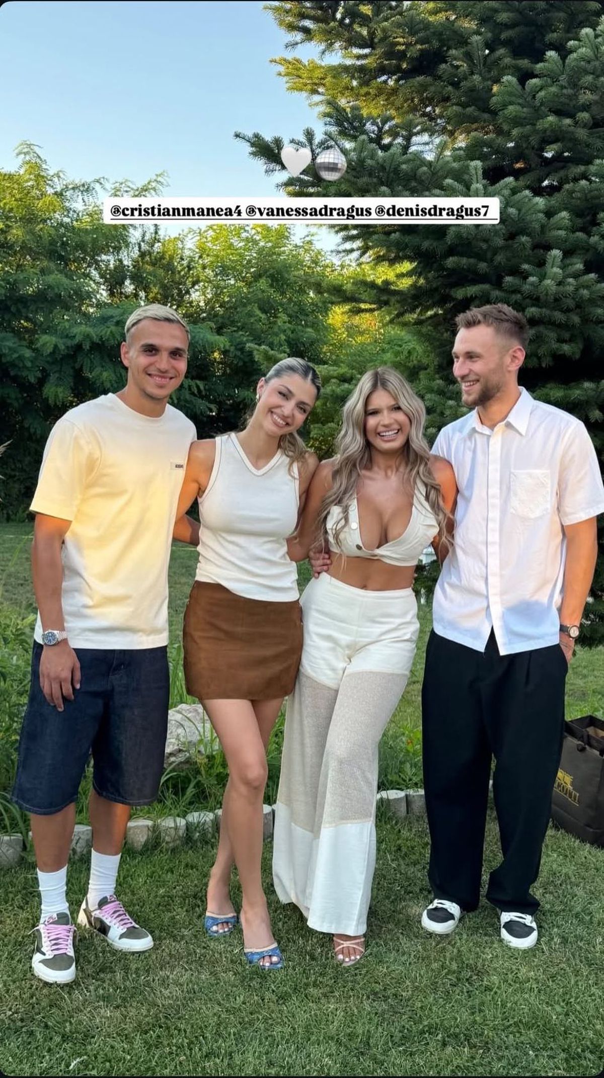 Marius Șumudică a aruncat cu bani în lăutarul care-i cânta la ziua lui Denis Drăguș: „Când nevasta te iubește și casa îți înflorește!”