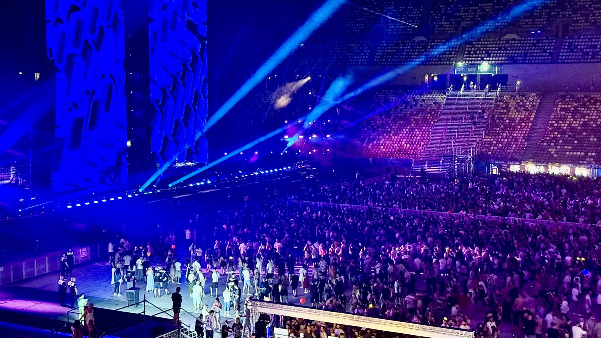 Arena Națională s-a transformat pentru Neversea Kapital! Imagini din prima zi a festivalului din București