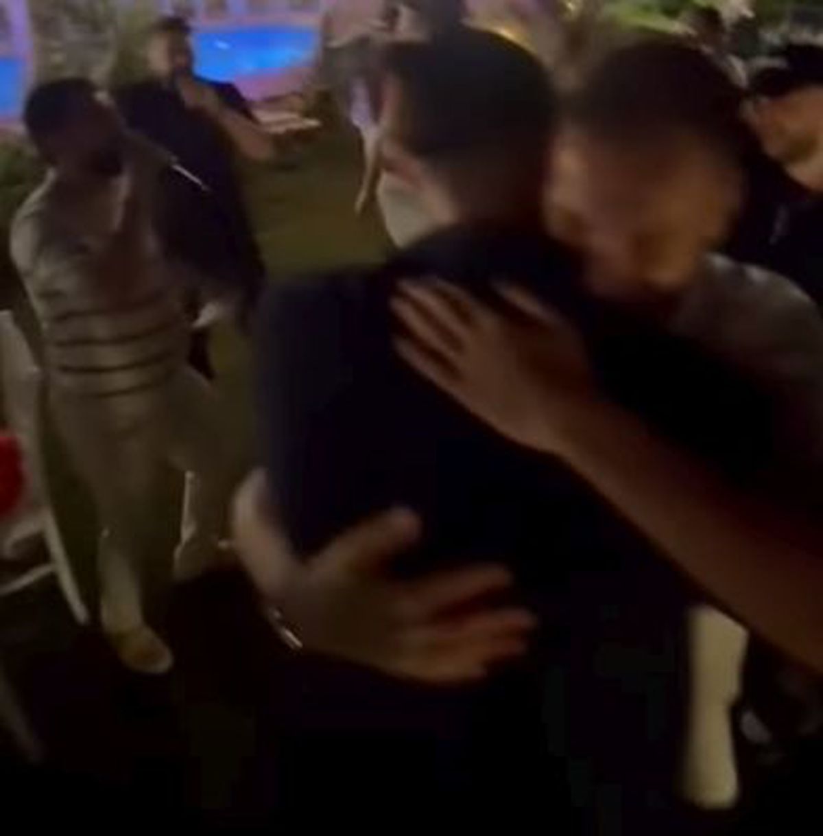 Marius Șumudică s-a distrat cu lăutarii la ziua de naștere a lui Denis Drăguș