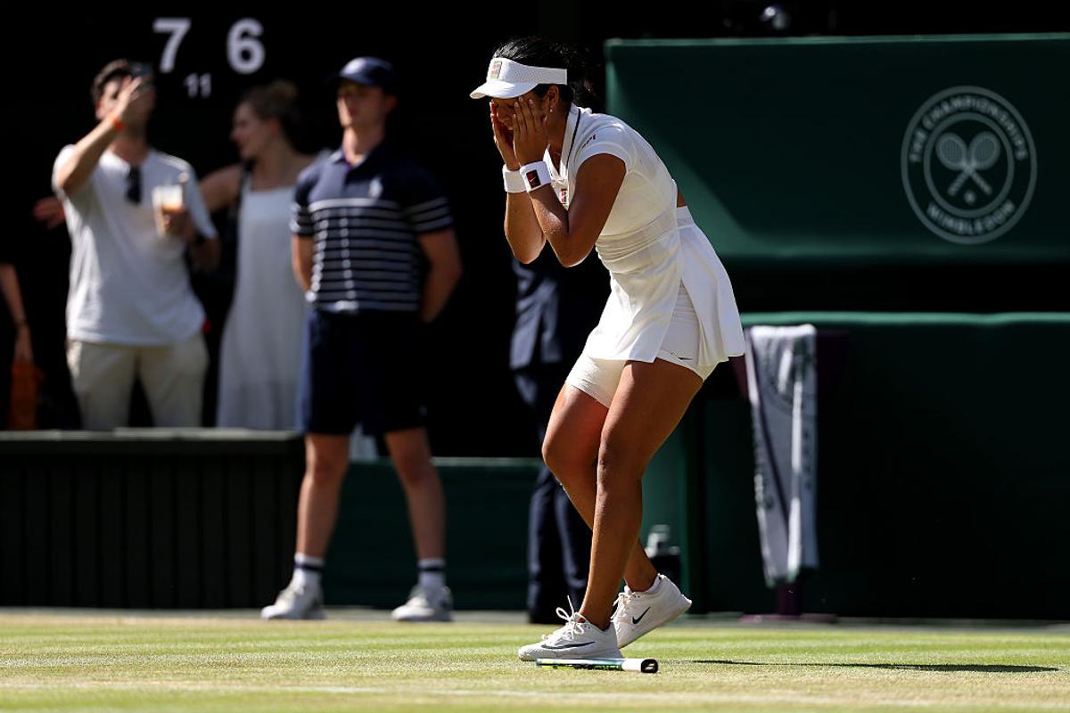 Alexandra Eala a învins-o pe Iga Swiatek la Wimbledon