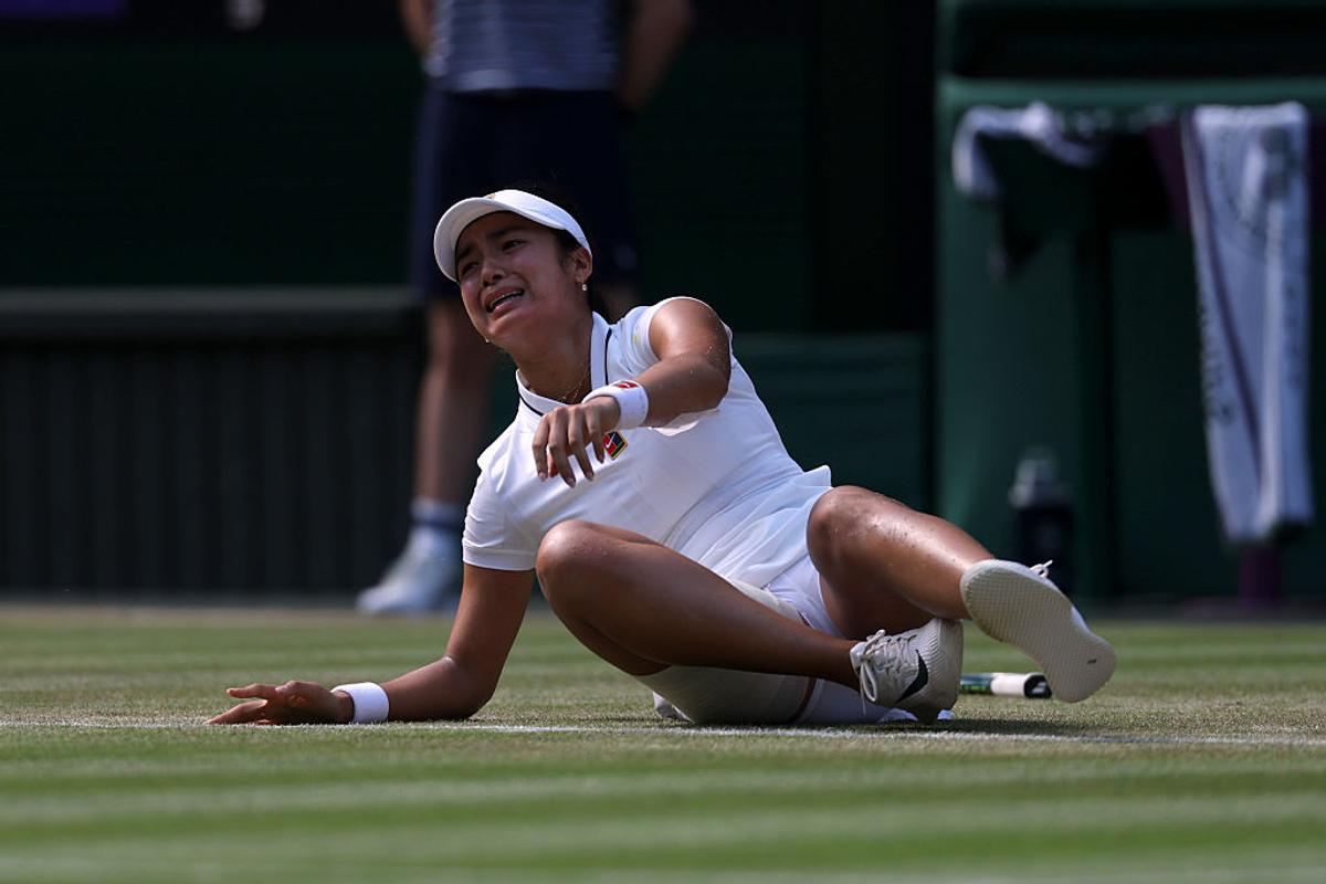 Alexandra Eala a învins-o pe Iga Swiatek la Wimbledon