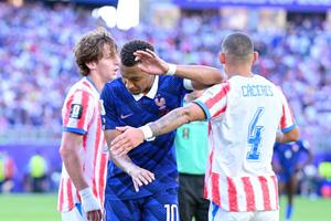 Kylian Mbappe și-a pierdut cumpătul și i-a jignit pe paraguayeni: „Duceți-vă dracului! N-ați vrut să jucați fotbal!”
