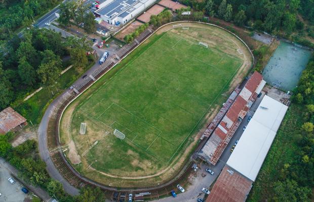 Ce se întâmplă cu stadionul pe care Hagi a jucat ultimul meci la Steaua înaintea transferului la Real Madrid + Povești cu Gică Popescu și Dan Petrescu: „Cine e, mă, obraznicul ăsta?”