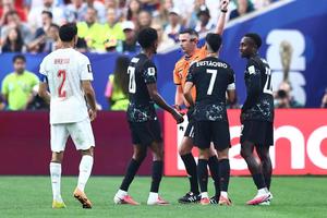 Canada - Maroc, prima optime de la Campionatul Mondial » Se joacă „la rupere”: deja 8 cartonașe galbene