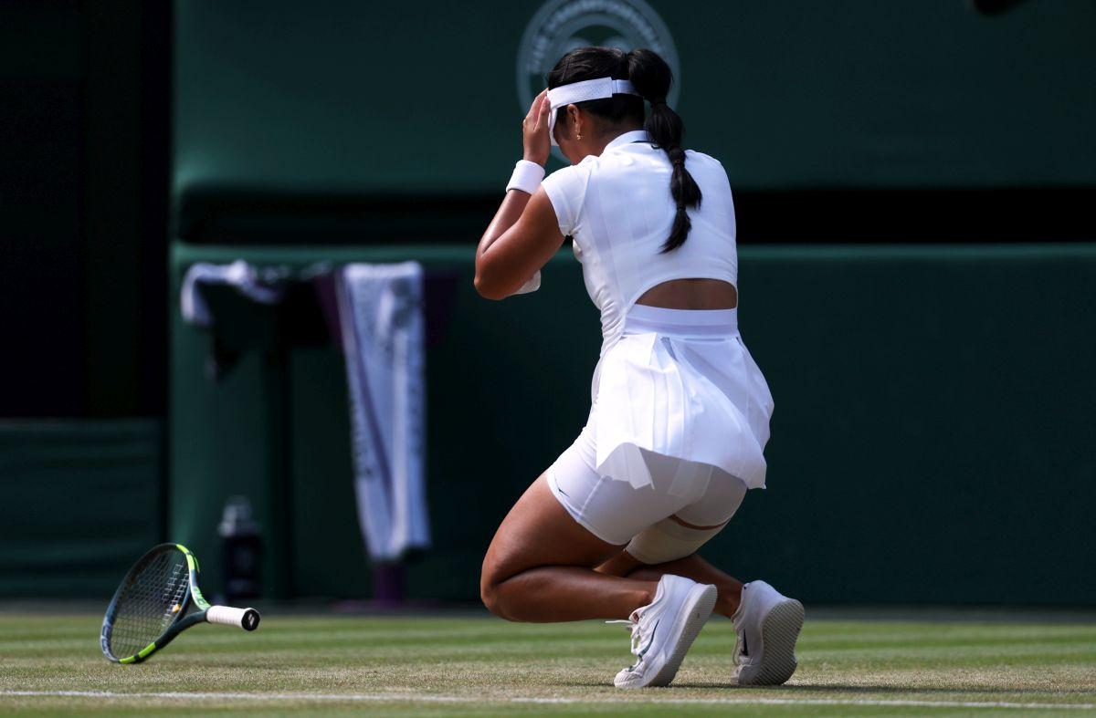 Încă un șoc la Wimbledon: campioana en-titre a fost eliminată în turul al treilea! Imagini excepționale cu bucuria