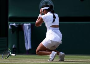 Încă un șoc la Wimbledon: campioana en-titre a fost eliminată în turul al treilea! Imagini excepționale cu bucuria