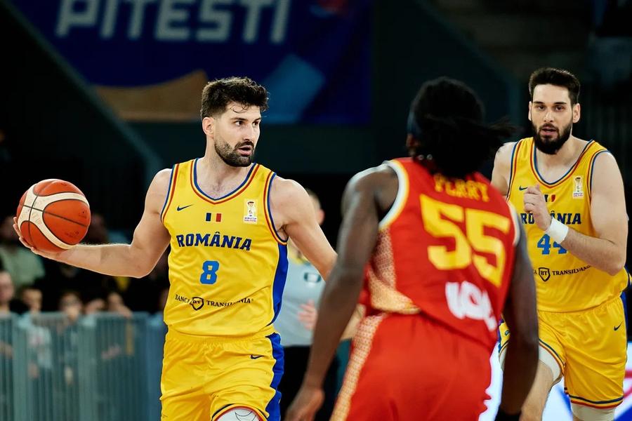 În tur, România a fost învinsă la 5 puncte de Muntenegru, 75-80/Foto: fiba.basketball România, meci decisiv cu Muntenegru în preliminariile Campionatului Mondial » Toate calculele înaintea ultimei runde