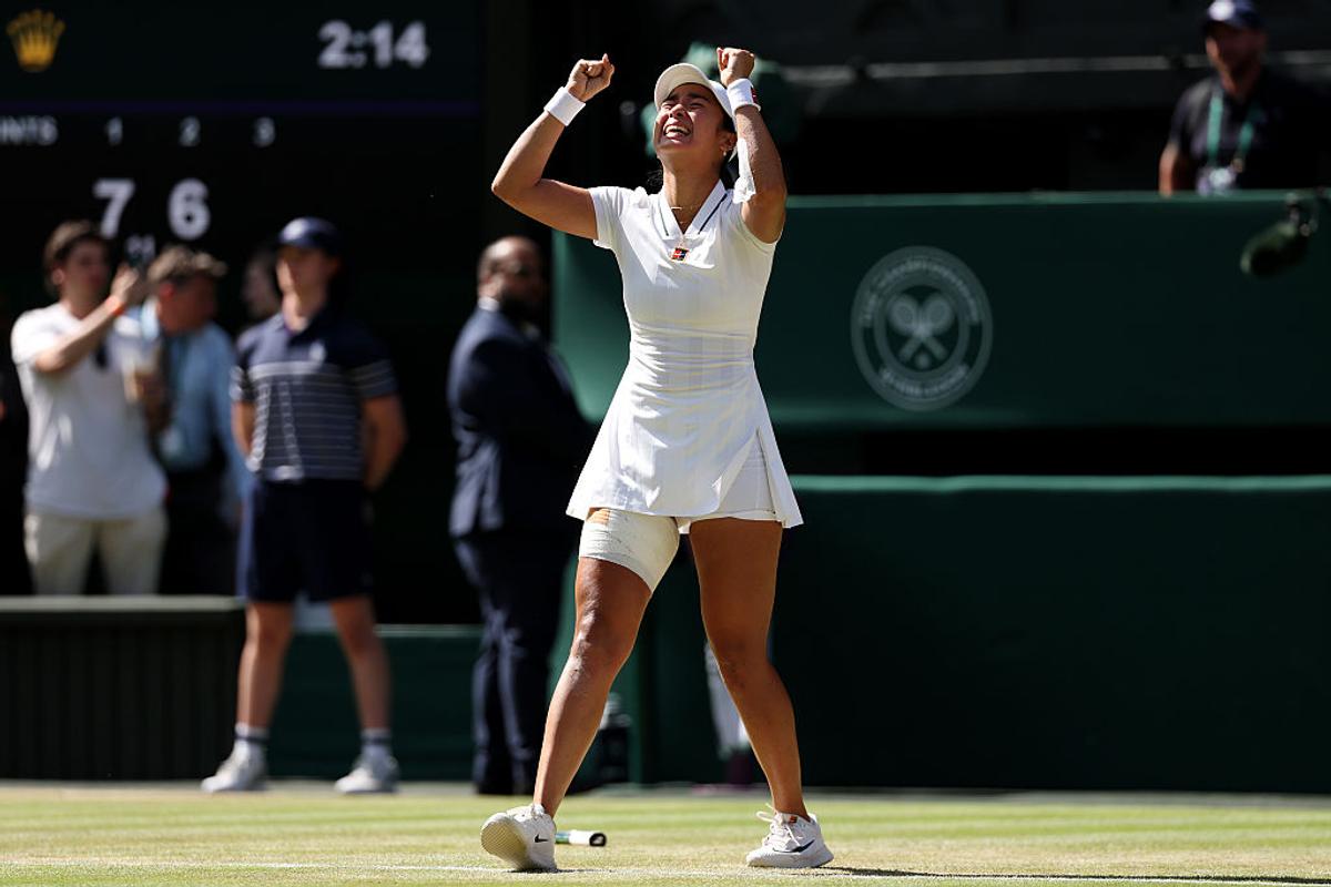 Alexandra Eala a învins-o pe Iga Swiatek la Wimbledon