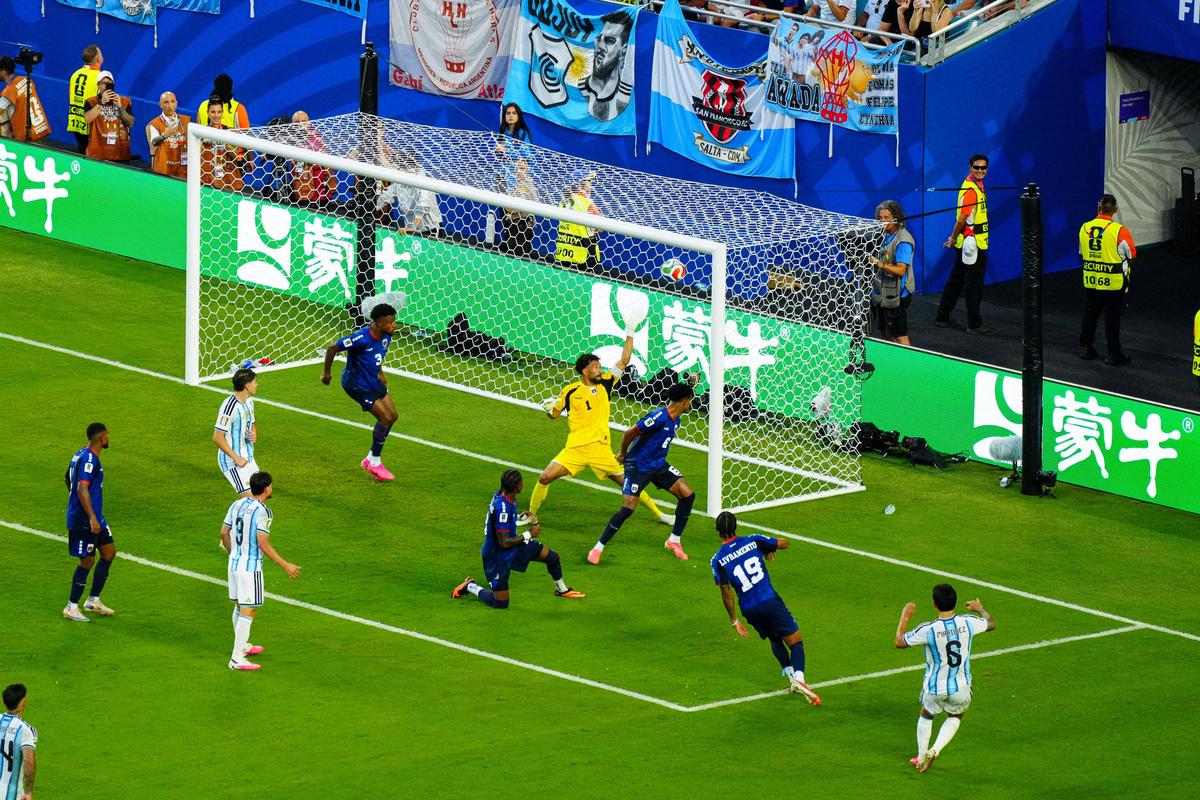 Lionel Messi, definitiv în ISTORIE după ce a marcat în Argentina - Capul Verde