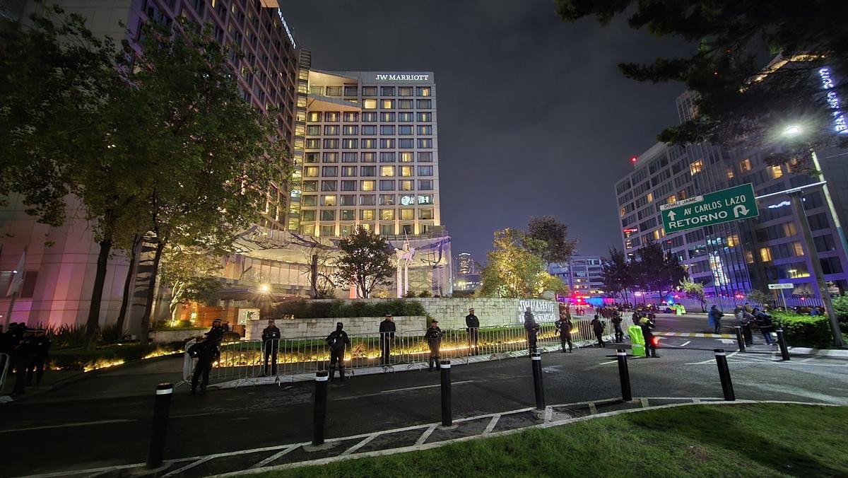 Imagini de la hotelul Angliei la sosirea în Mexic