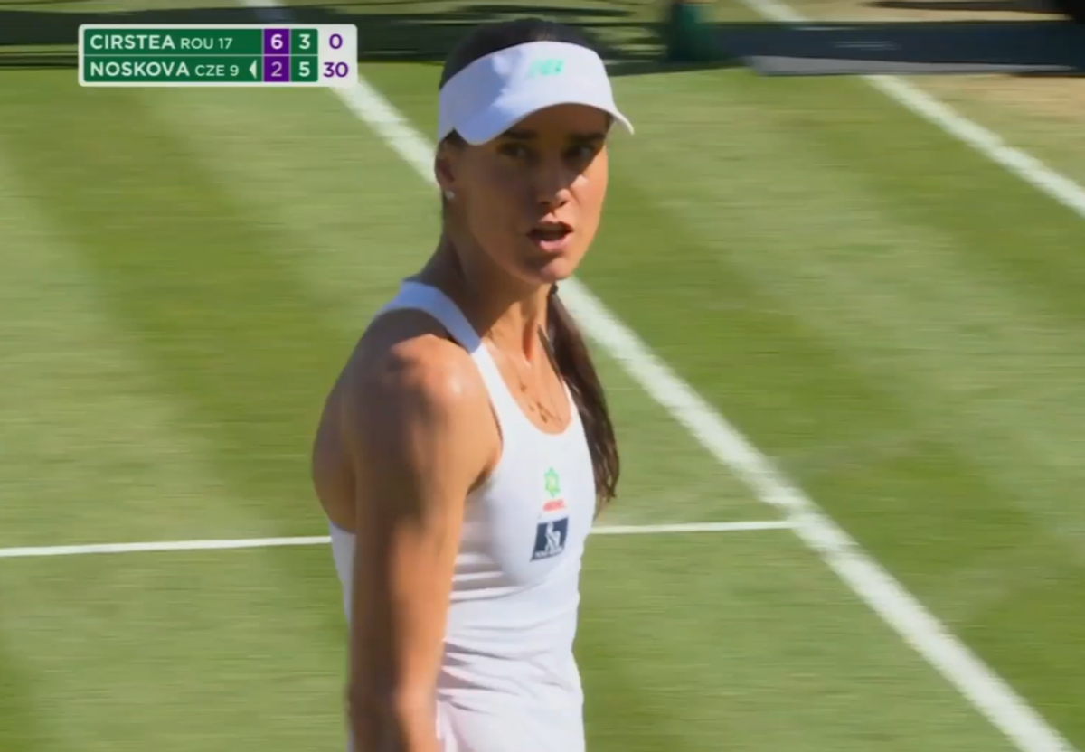 Moment INCREDIBIL! Sorana Cîrstea și-a jignit staff-ul în timpul meciului de la Wimbledon: „Lasă-mă în pace, sunteți niște inutili toți”