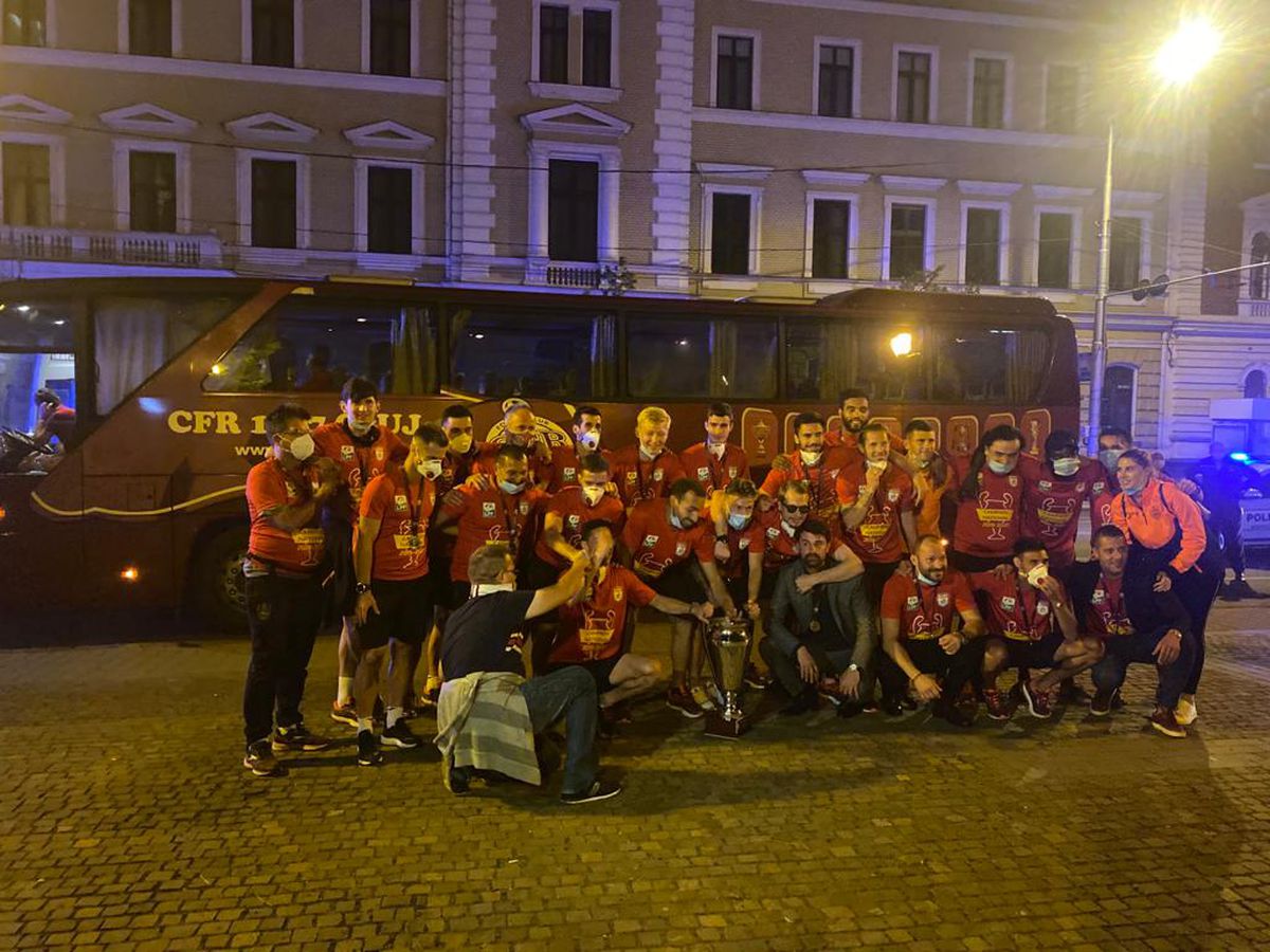 Giedrius Arlauskis a anunțat la ce echipă va pleca: „Am semnat contractul!” » Ce i-a propus CFR Cluj + atac la fostul coleg: „Mureai de foame?”