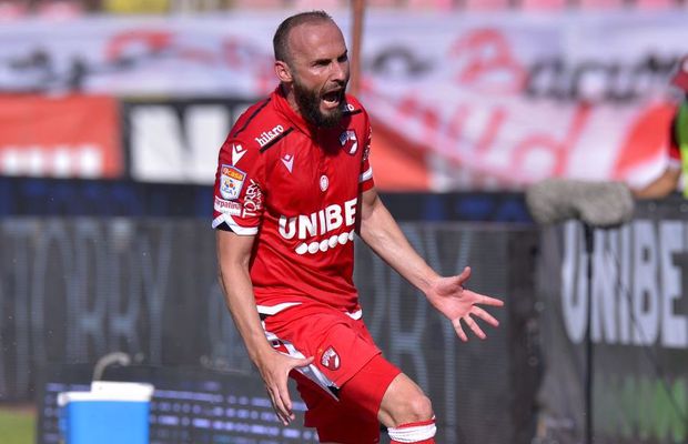 Dinamo reacționează după ce rivalele au trimis-o la retrogradare: „O pată neagră în istorie” + acuze șocante: „S-au antrenat, deși aveau coronavirus”