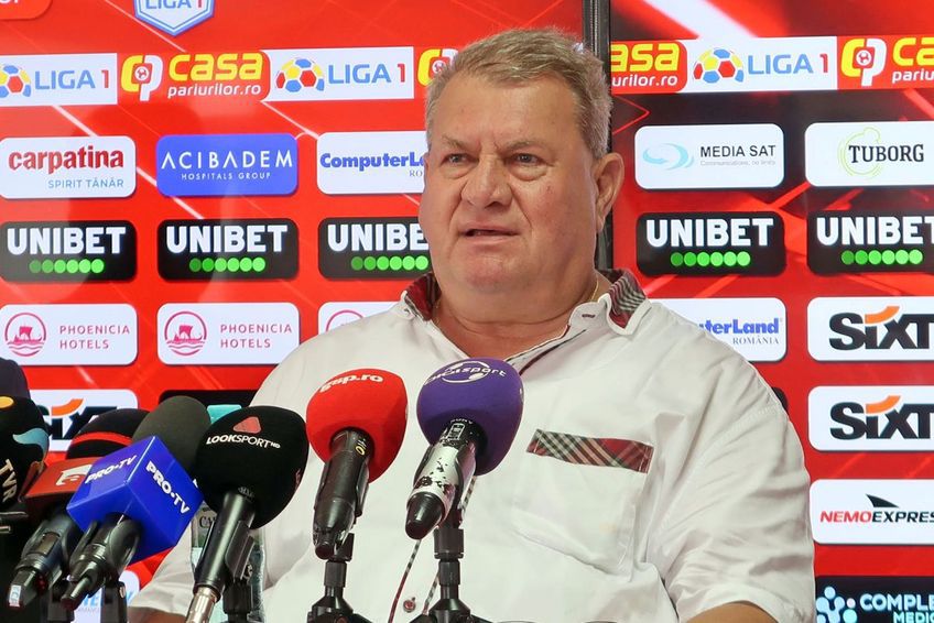 Iuliu Mureșan, administratorul special al lui Dinamo, îl contrazice pe Deian Sorescu (23 de ani). Mijlocașul „câinilor” susține că jucătorii au primit bani preferențial în ultimele săptămâni.
