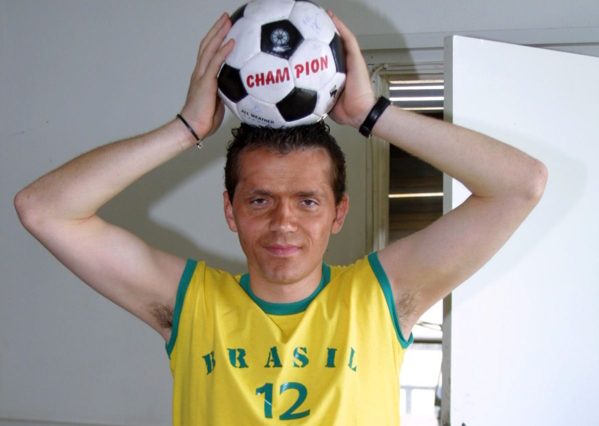 Cătălin Oprișan, povești de senzație în episodul #3 din podcastul „Profu' de Sport”: „Am copilărit cu cei mai mari golani din cartier, dar eram și comandant de unitate!”