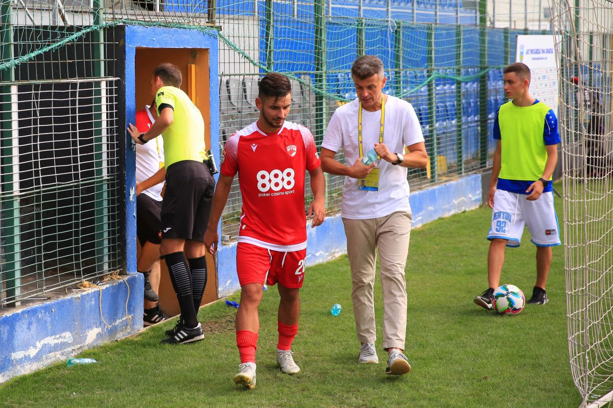 Schimbare la Dinamo » Cum va arăta echipamentul de joc pentru meciul cu Oțelul, după scandalul din prima etapă