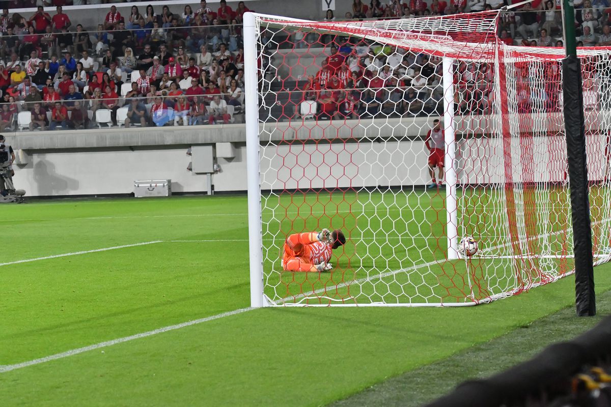 Căpitanul lui Sepsi, atac la șefii fotbalului românesc: „Ne programați când e lumea la Biserică!? Veniți voi pe căldurile astea! Nici salivă nu mai avem”