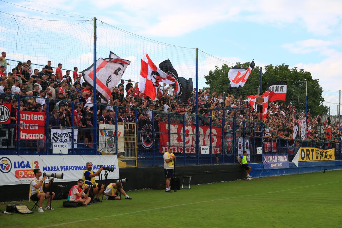 Dinamo a câștigat primul meci disputat vreodată în Liga 2! „Grădinița” lui Burcă, chin cu nou-promovata Progresul Spartac