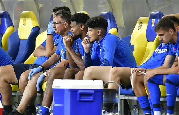 Probleme pentru Florinel Coman » GSP a aflat de ce a fost scos la pauză în Slovacia