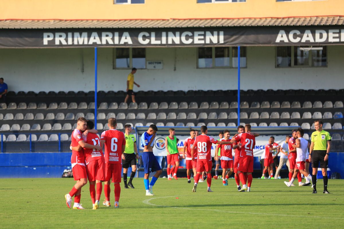 Scandal la Dinamo » Chipul lui Cătălin Hîldan a dispărut de pe tricouri! Suporterii și fratele „Unicului Căpitan” au luat foc