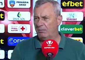 Mircea Rednic, lecție deschisă pentru jucătorul schimbat după 34 de minute: „La prima minge, a vrut să facă asta”