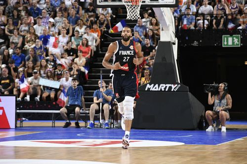 Rudy Gobert (31 de ani), centrul naționalei Franței și al celor de la Minnesota Timberwolves, a marcat primul coș de 3 puncte din carieră în meciul amical câștigat de francezi în fața Muntenegrului, scor 80-69. / FOTO: imago