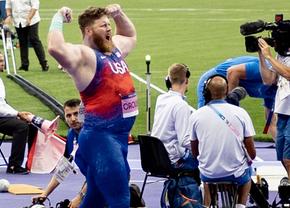 Dieta monstruoasă a triplului campion olimpic la aruncarea greutății » Mănâncă 6000 de calorii zilnic