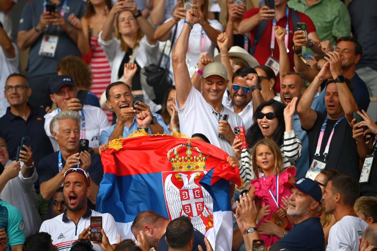 Nole printre zei! Novak Djokovic triumfă într-o finală MEMORABILĂ la Jocurile Olimpice și pune mâna pe medalia care-i lipsea din cabinetul de trofee! Alcaraz, învins de cel mai bun din toate timpurile!