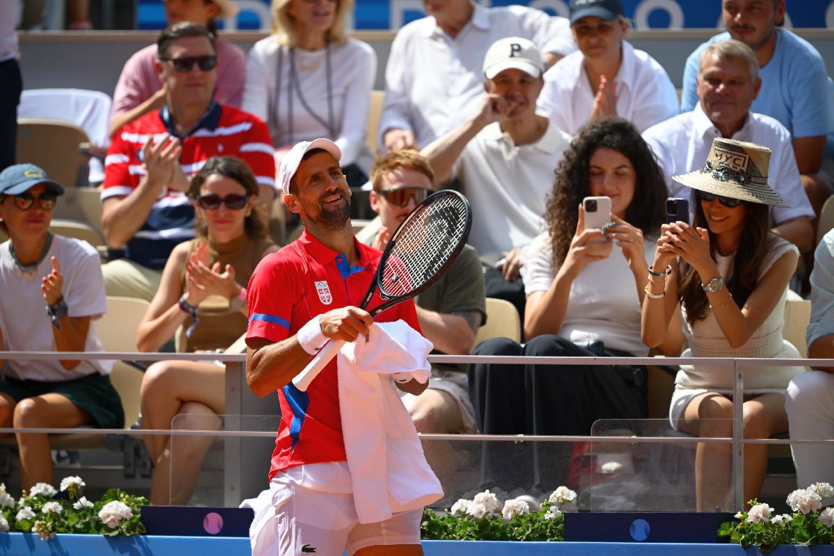 Novak Djokovic, așa cum nu l-ai mai văzut niciodată! Imagini monumentale surprinse de GSP pe „Chatrier”: Nole a plâns în brațele fetiței de 6 ani