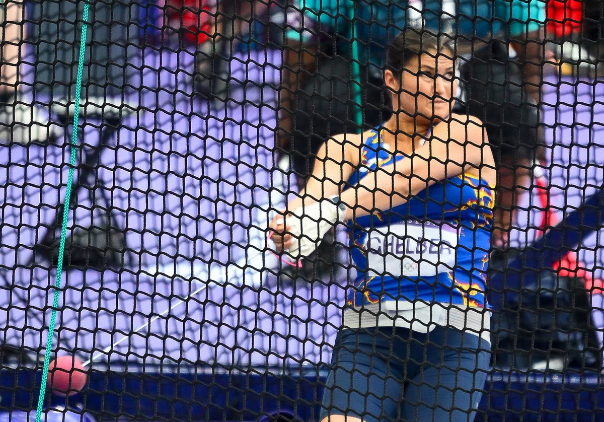 Bianca Ghelber s-a calificat în finala olimpică de aruncare a ciocanului cu al 11-lea rezultat, Stella Rutto a ratat prezența în ultimul act la 3.000 m obstacole